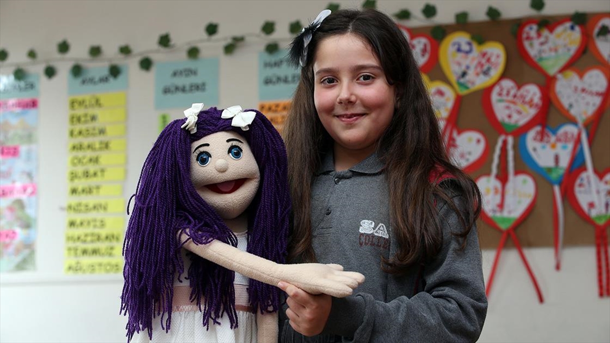 Vantrilok İlkokul Öğrencisi Elvin Naz, Yeteneğini Geliştirmek İçin Çalışıyor