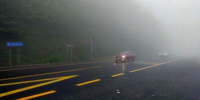 Bolu Dağı'nda Sis Görüş Mesafesini Azalttı