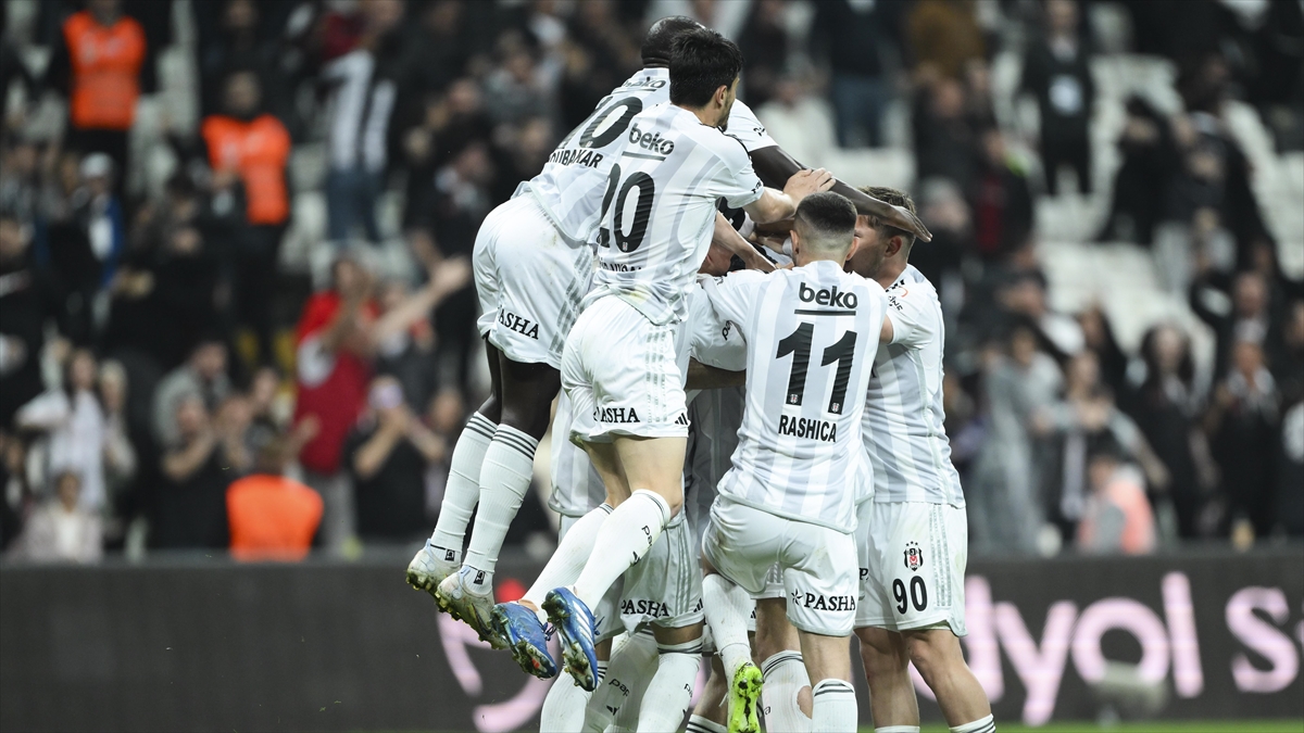 Beşiktaş 90+7'de galip!