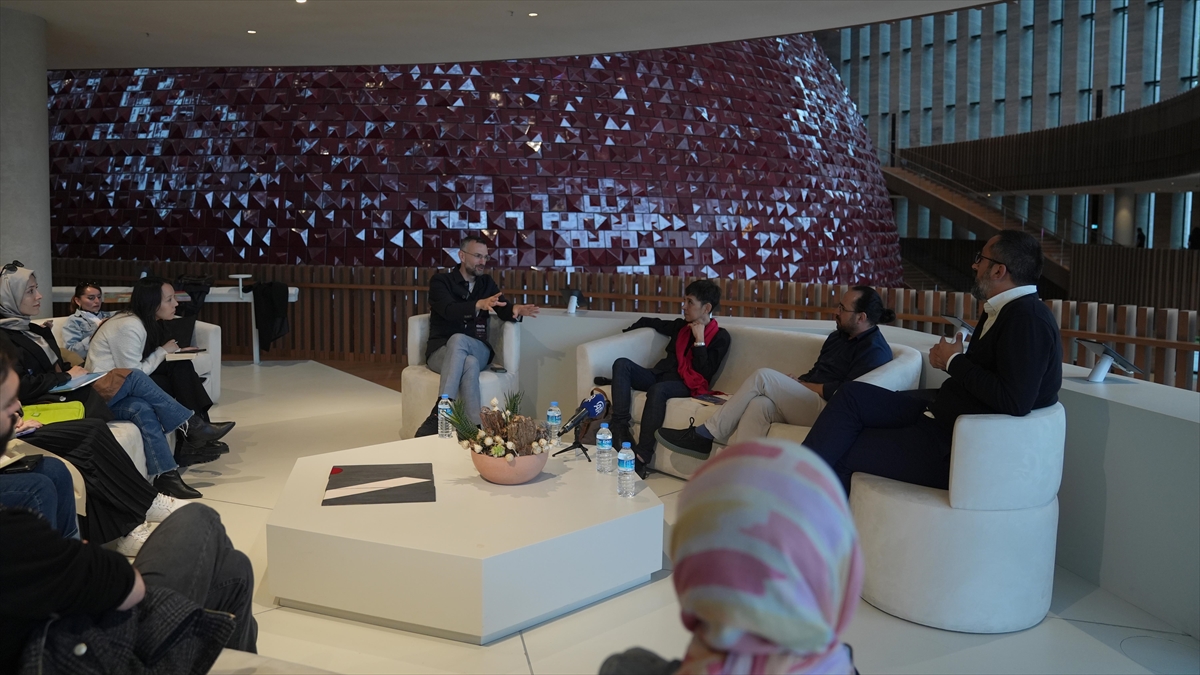 İdaf Kapsamında "Filmlerde Yapay Zeka Yaklaşımı" Paneli Düzenlendi