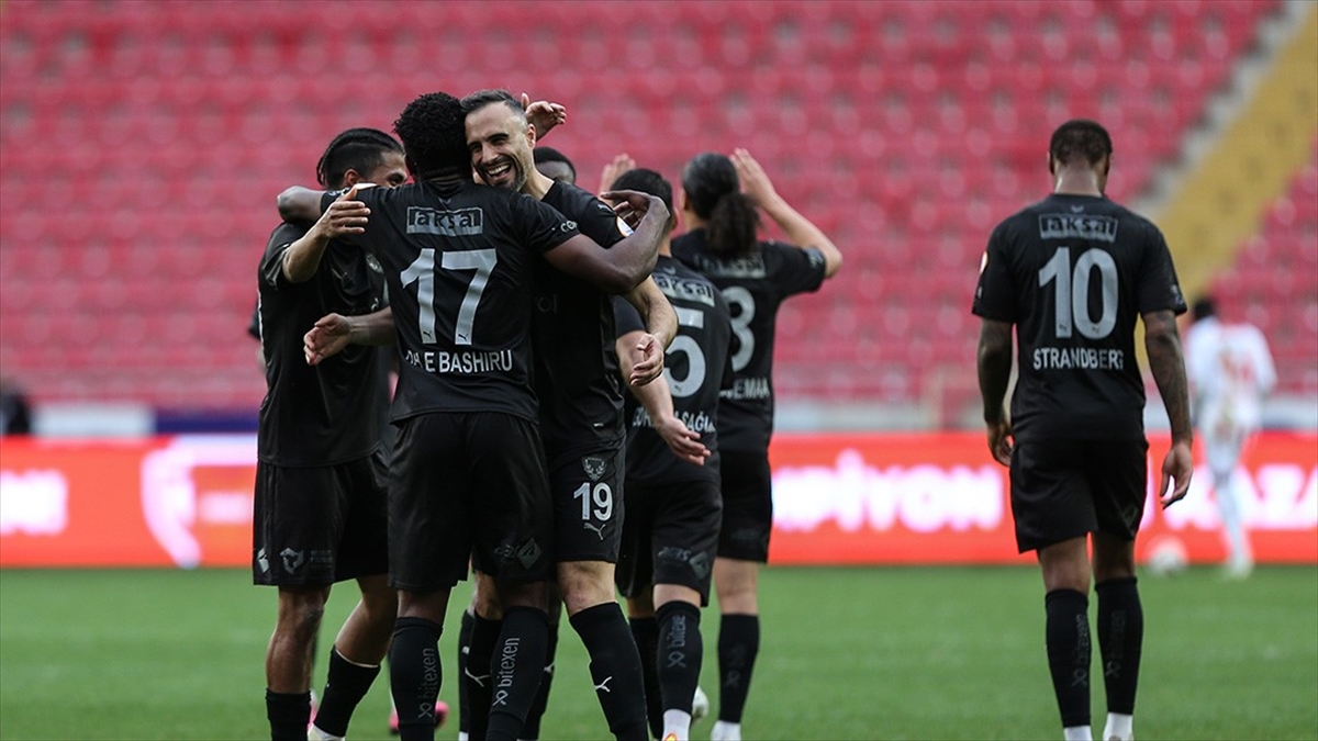 Hatayspor, Süper Lig'de Yarın Gaziantep Fk'ye Konuk Olacak