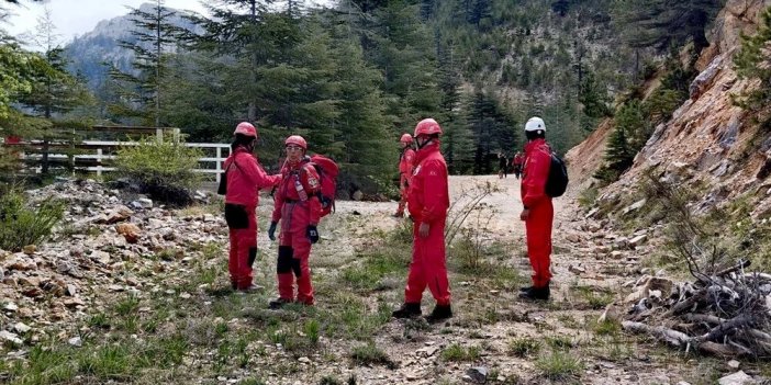 Emekli öğretim üyesinden hala bir iz yok