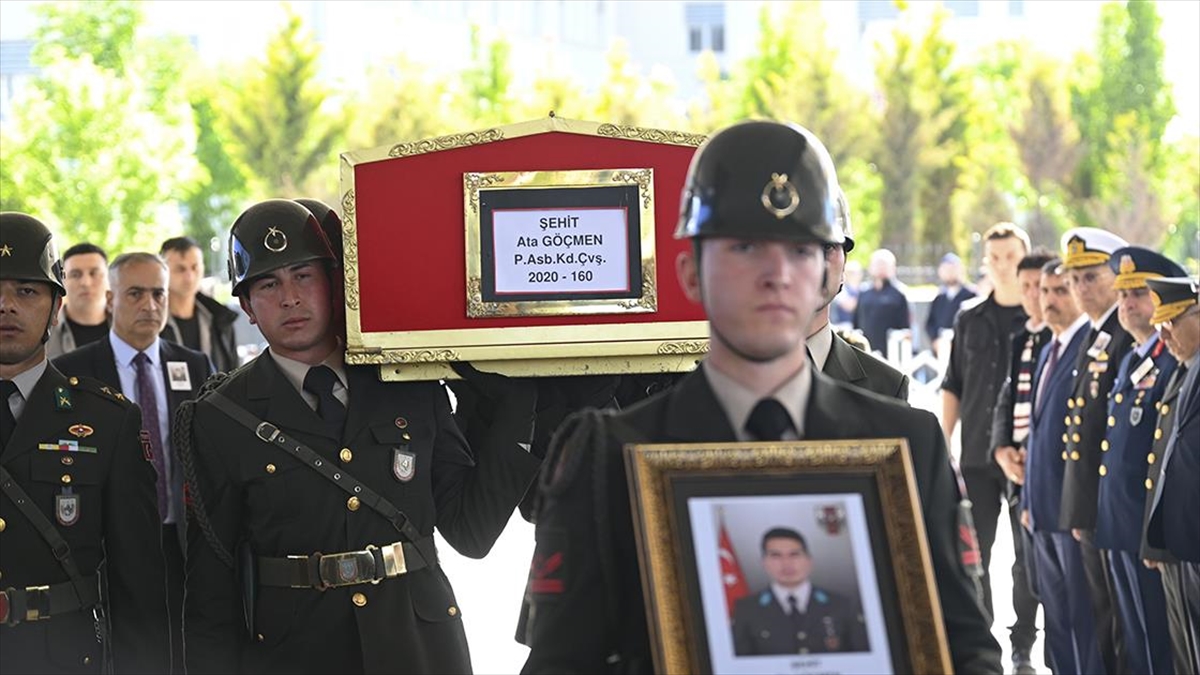 Şehit Piyade Astsubay Kıdemli Çavuş Ata Göçmen, Son Yolculuğuna Uğurlandı