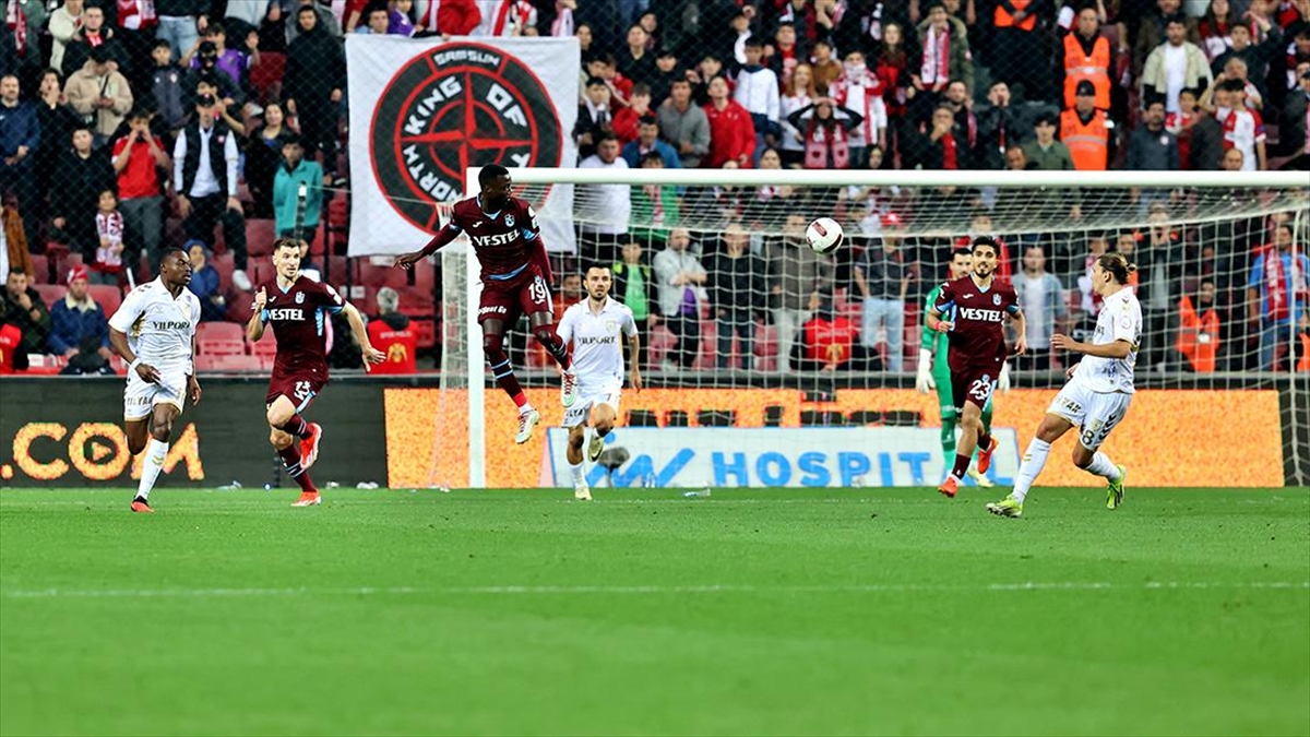 Trabzonspor Samsun'da 3 Golle Mağlup