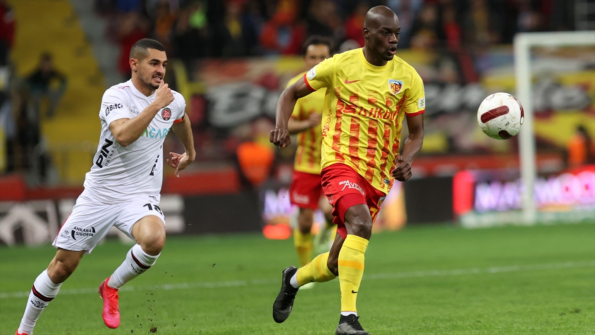 Kayserispor İle Fatih Karagümrük Berabere Kaldı
