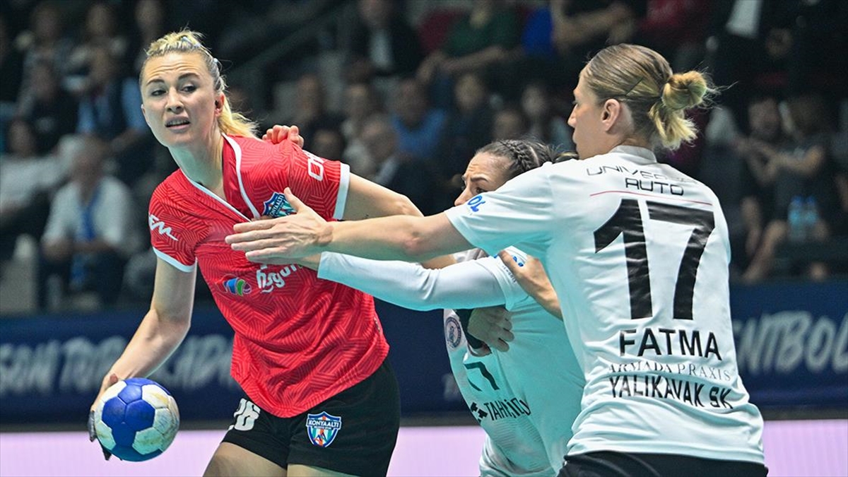 Hentbolda Hdı Sigorta Kadınlar Türkiye Kupası'nı Konyaaltı Belediyespor Kazandı