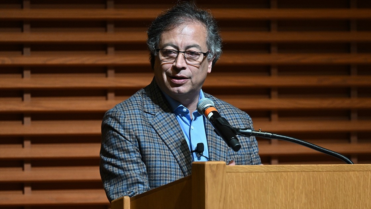 Kolombiya Cumhurbaşkanı Petro, İsrail İle Diplomatik İlişkilerin Kesilmesi Kararına Destek Verdi