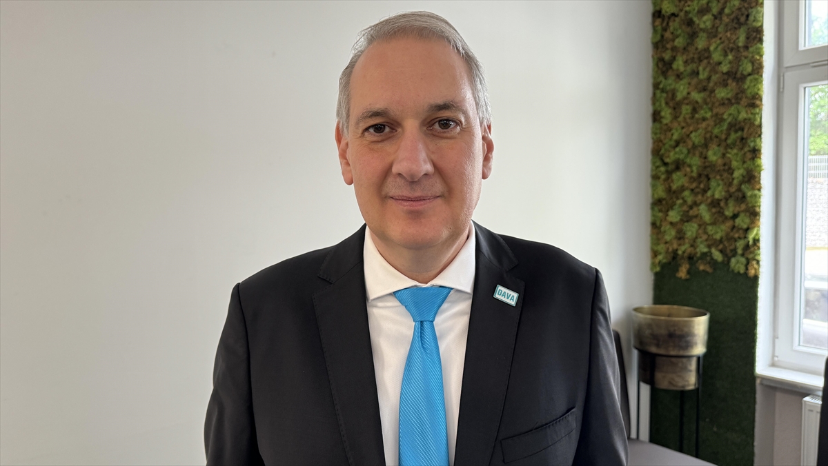 Almanya'da Türklerin Öncülüğünde Kurulan Dava'nın Önceliği Irkçılıkla Mücadele