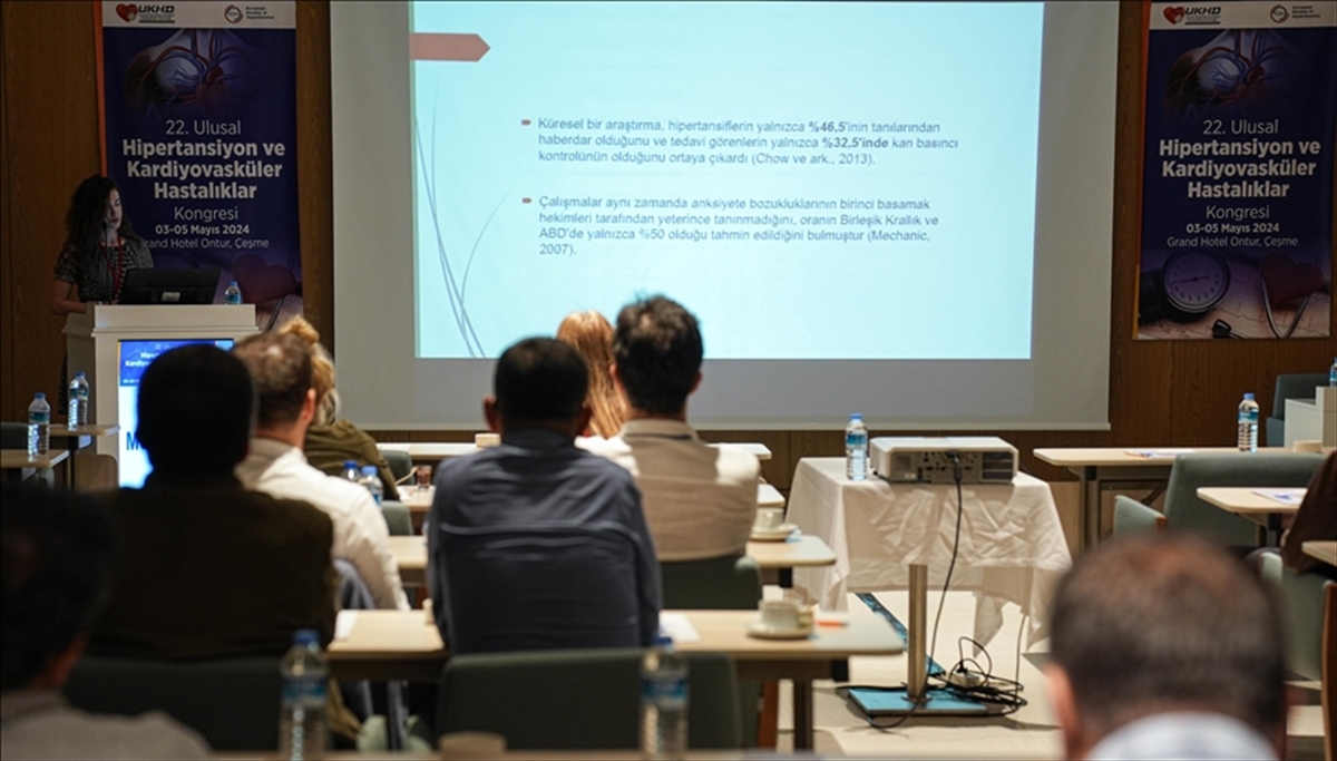 İzmir'de 22. Hipertansiyon Ve Kardiyovasküler Hastalıklar Kongresi Yapıldı