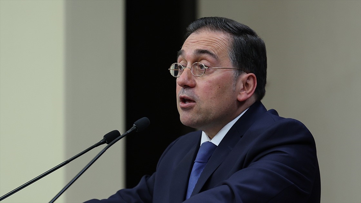 İspanya Dışişleri Bakanı Albares, Rusya'nın Ukrayna'daki Savaşı Kazanma Olasılığına Karşı Uyardı