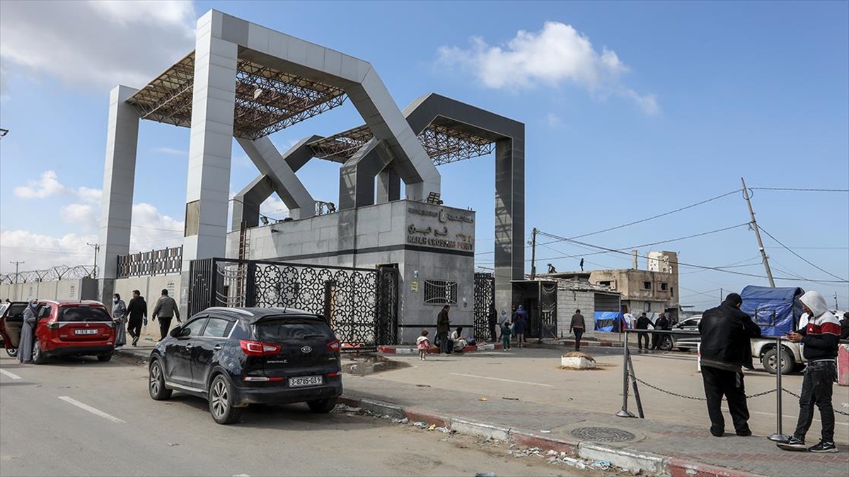 İsrail Ordusu, Gazze’nin Refah Bölgesine Kara Saldırısı Başlattı