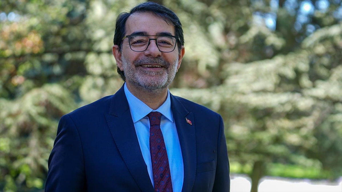 Cumhurbaşkanlığı İnsan Kaynakları Ofisi Başkanı Atay, Ulusal Staj Programına İlişkin Bilgi Verdi