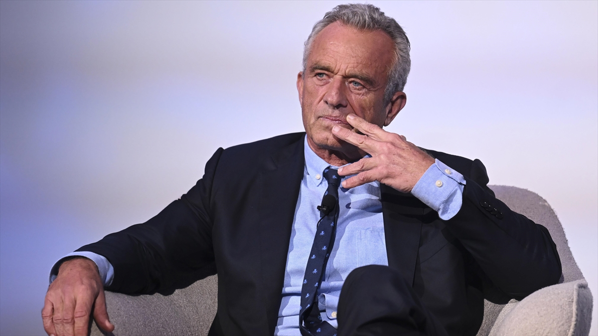 New York Times 70 Yaşındaki Başkan Adayı Kennedy Jr.'ın Sağlık Sorunlarını Haberleştirdi