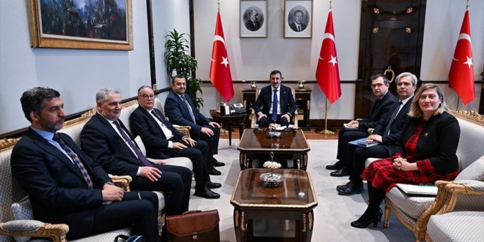 Cumhurbaşkanı Yardımcısı Yılmaz, Cezayir Enerji Ve Madenler Bakanı Arkab'ı Kabul Etti