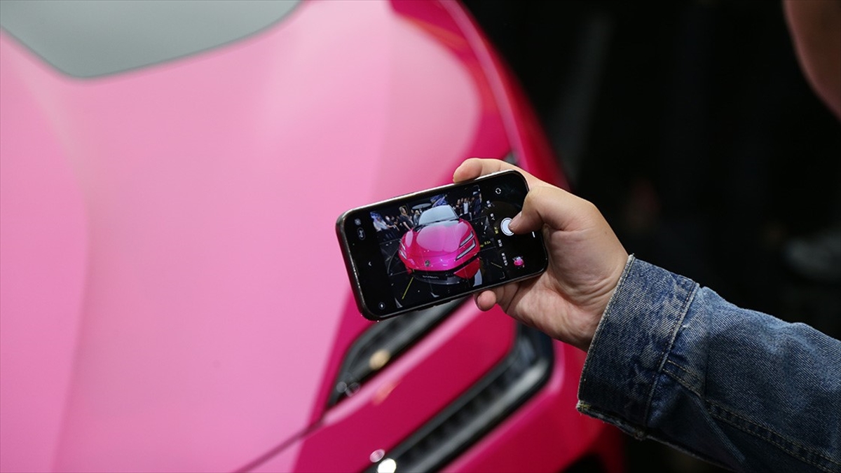 Biden Yönetimi Çin Menşeli Elektrikli Araçlara Yönelik Tarifeleri Artırmayı Değerlendiriyor