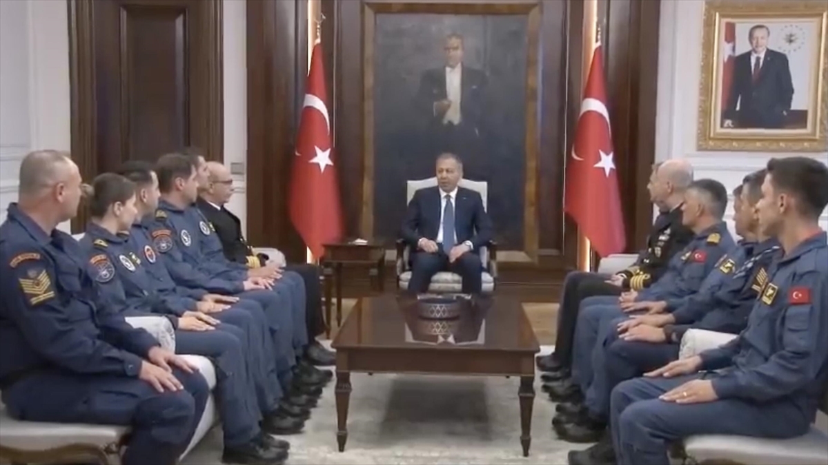 Yerlikaya, Teleferik Kazasındaki Kurtarma Operasyonunda Görev Alan Personeli Kabul Etti