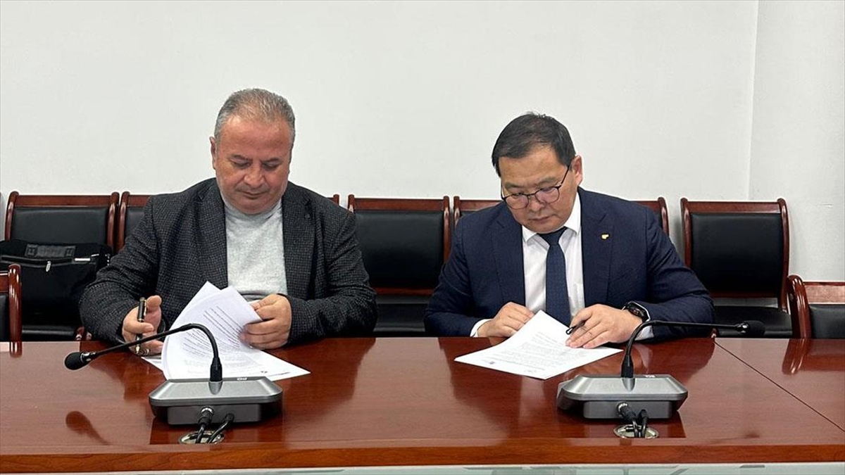 Türk Ve Moğol Akademisyenler Tuul Vadisi'nde Türklerin İzini Araştıracak