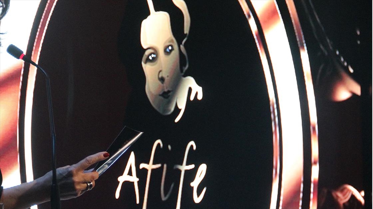 Afife Tiyatro Ödülleri'nin Özel Ödül Sahipleri Ve Adayları Belli Oldu