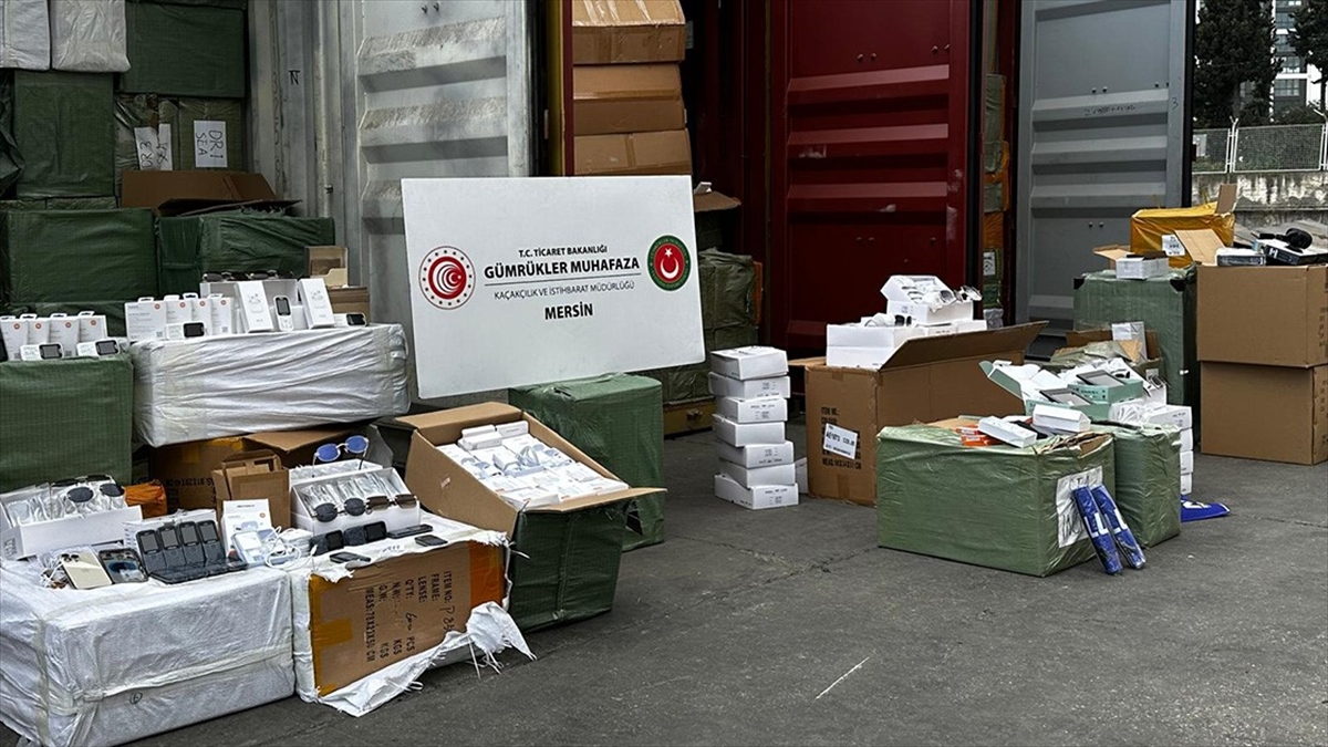 Gümrük Muhafaza Ekipleri, İki İlde 646 Milyon Liralık Kaçakçılık Girişimine Engel Oldu