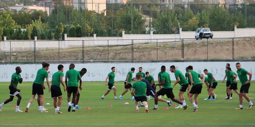 Denizlisporlu Oyuncuların Hedefi 3'te 3 Yapmak