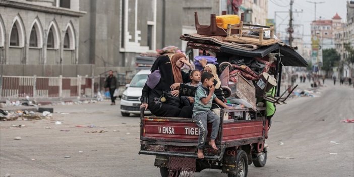 İsrail Saldırıları Nedeniyle Refah'tan Göç Etmek Zorunda Kalanların Sayısı 810 Bini Aştı