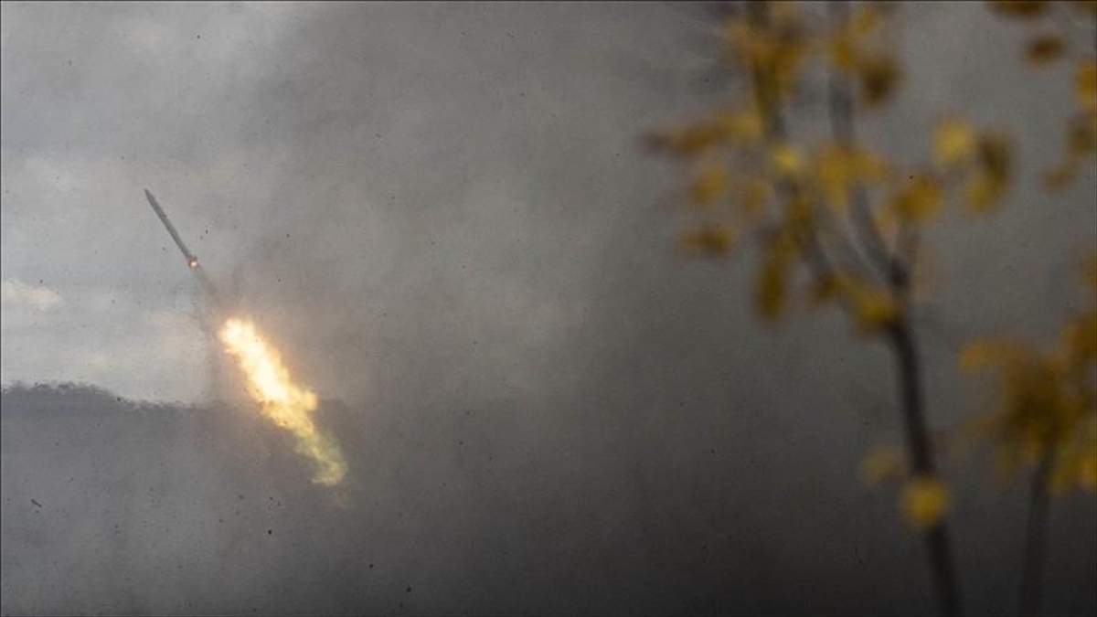 Rusya, Nükleer Silah Kullanımına Yönelik Tatbikat Başlattı