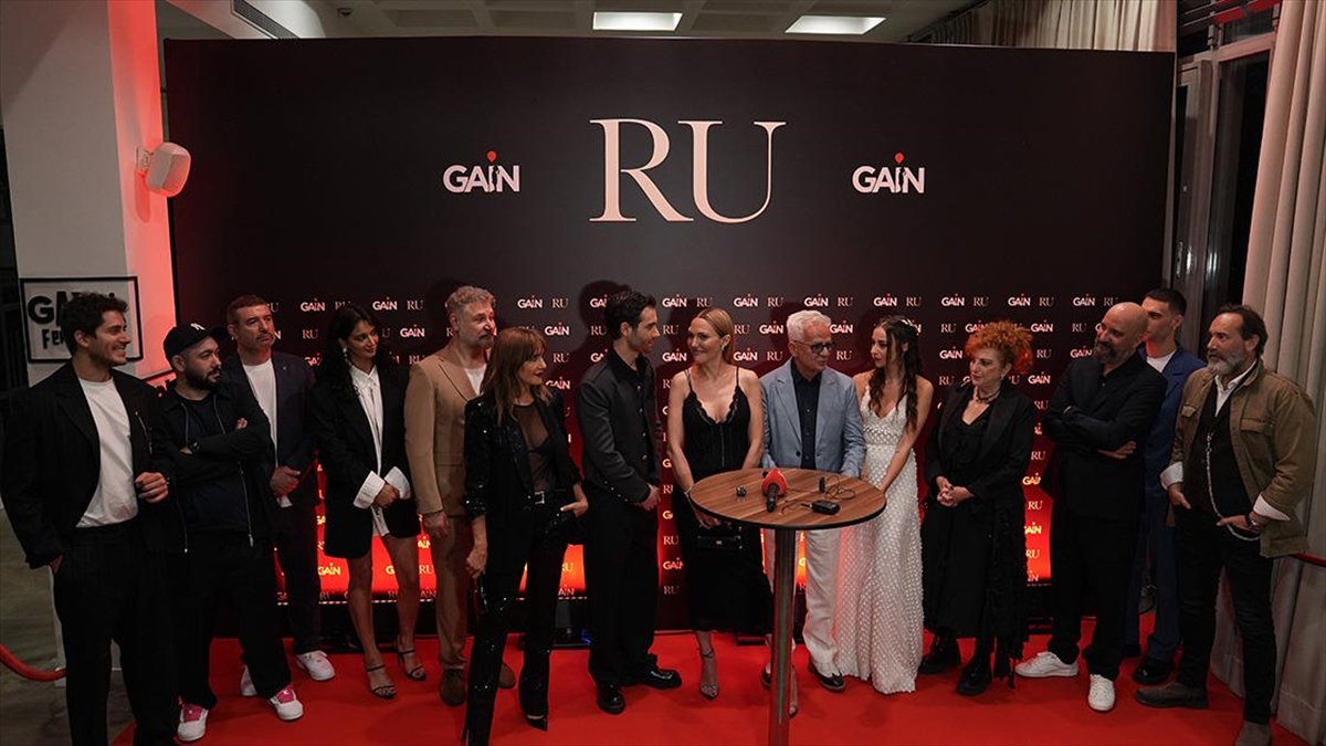 "RU" Dizisinin Galası Feriye'de Yapıldı