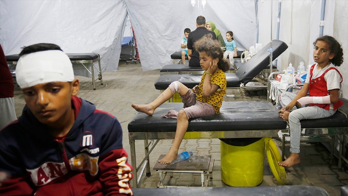 İsrail Ordusu, Kuşattığı Avde Hastanesi'ndeki Hastaları Ve Personeli Tahliyeye Zorluyor