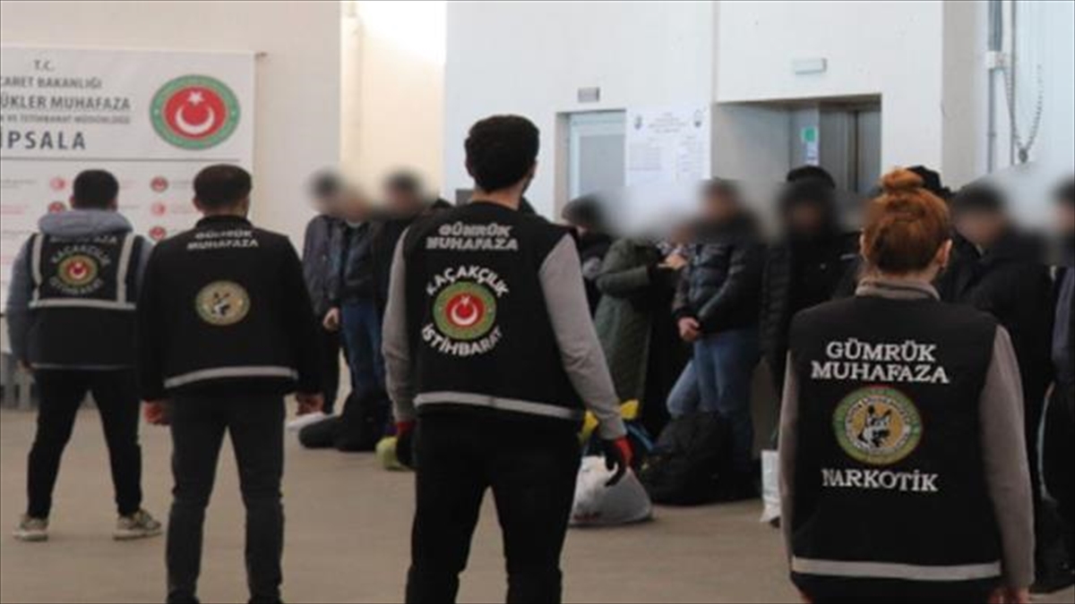 Gümrük Muhafaza Ekipleri 4 Ayda 725 Düzensiz Göçmen Yakaladı