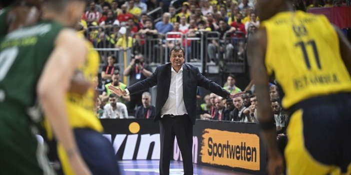 Ergin Ataman, Fenerbahçe'ye Karşı 117. Maçında 63. Galibiyetini Yaşadı