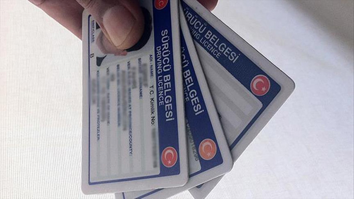 7 Milyonu Aşkın Sürücünün Yıl Sonuna Kadar Ehliyetlerini Yenilemesi Gerekiyor