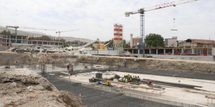 Depremden Etkilenen Malatya'da Çarşı Projesiyle İş Yeri Ve Konutlar İnşa Ediliyor