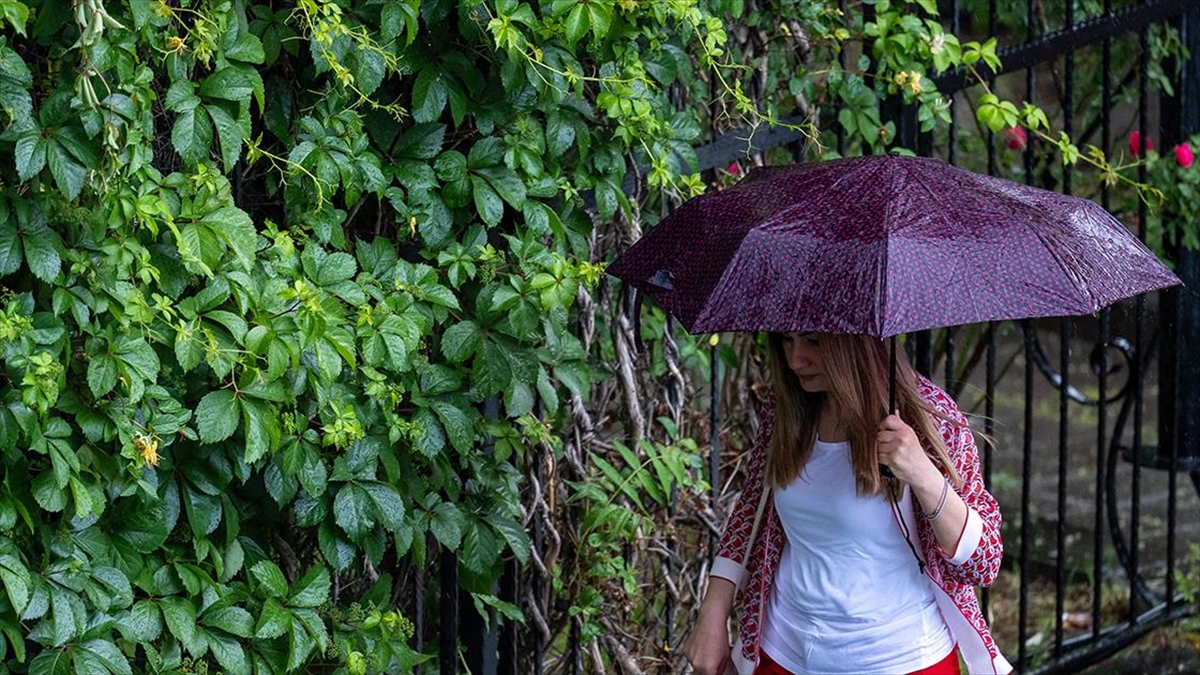 İç Anadolu'da Yarın Kuvvetli Sağanak Bekleniyor