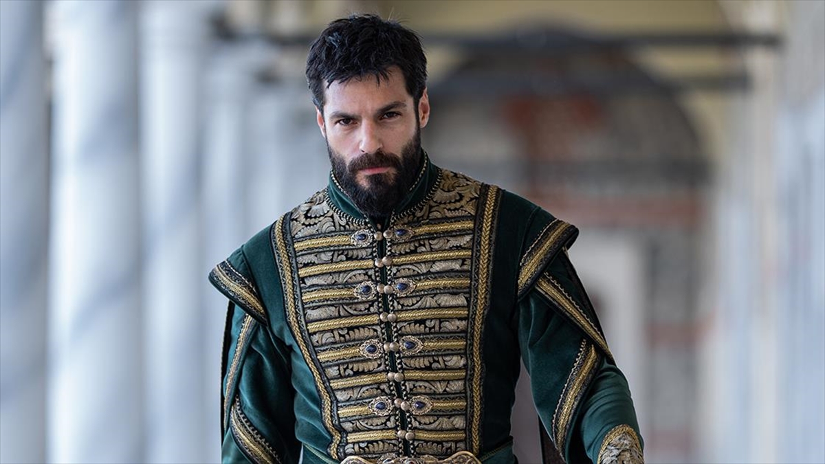 Oyuncu Serkan Çayoğlu: Fatih Sultan Mehmet'in Korkularını, Arzularını Hayal Etmeye Çalıştım