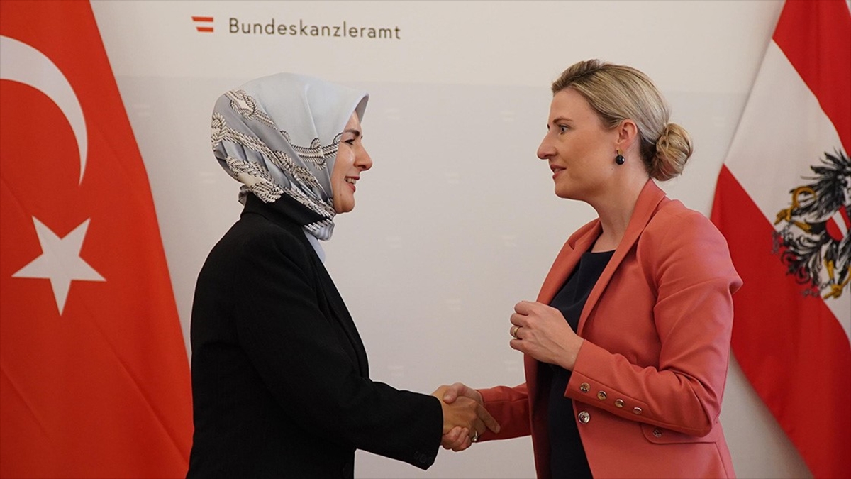 Aile Ve Sosyal Hizmetler Bakanı Göktaş, Avusturyalı Mevkidaşı Raab İle Görüştü