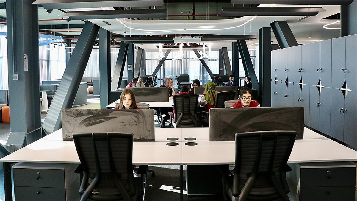 Türkiye Bilgi Ve İletişim Teknolojileri Sektörünün Büyüklüğü 785 Milyar Liraya Ulaştı