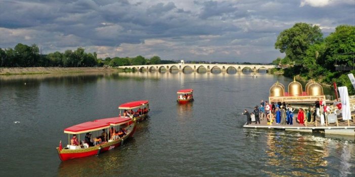 Meriç Nehri'nde Kayıklarla Turistik Gezi Başladı