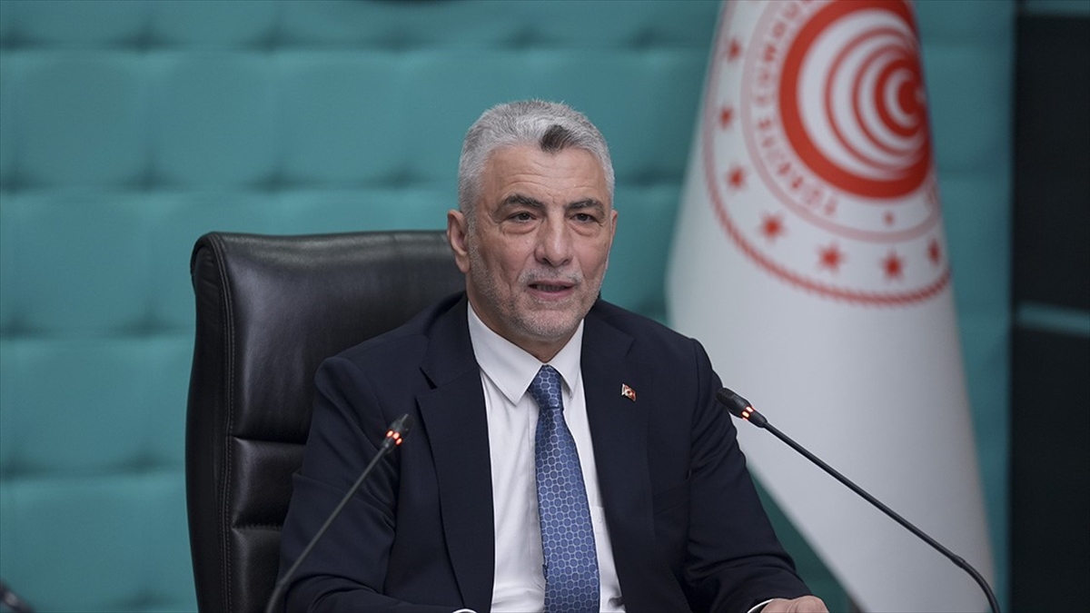 Ticaret Bakanı Bolat: Bu Yılın İlk 4 Ayında Dış Ticaret Açığı, Geçen Yılın Aynı Dönemine Kıyasla Yüzde 30,5 Azaldı