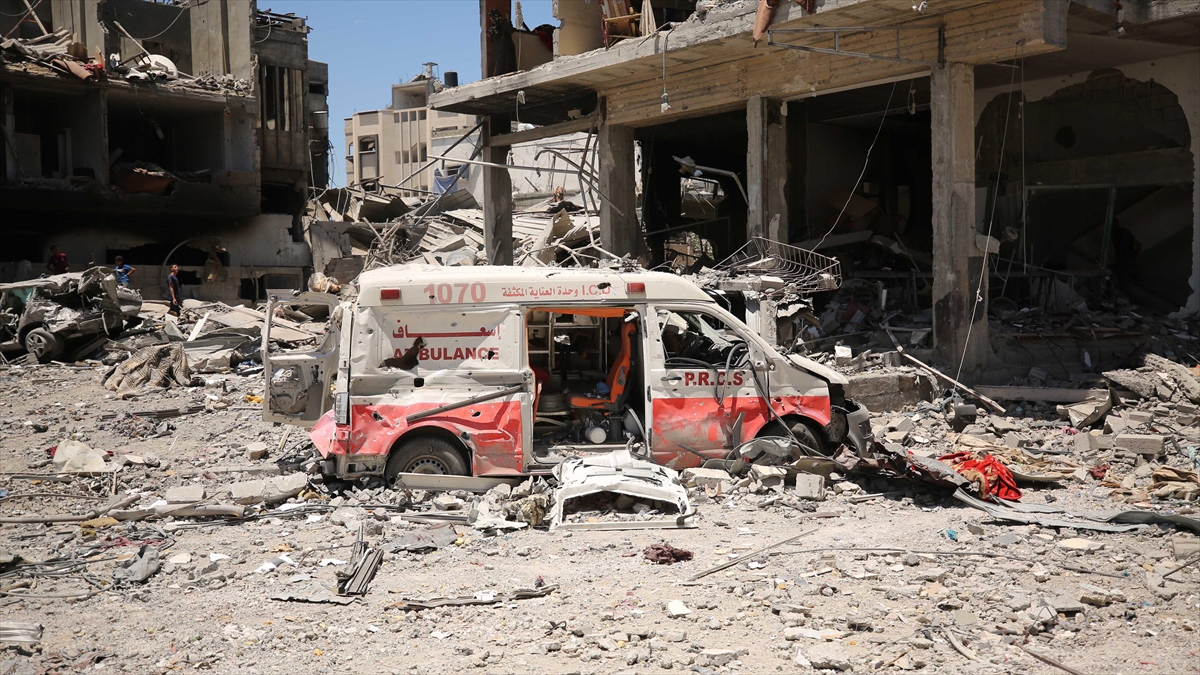 Cibaliya Mülteci Kampı'ndan Geri Çekilen İsrail, Geride Filistinlilere Ait Onlarca Cansız Beden Bıraktı