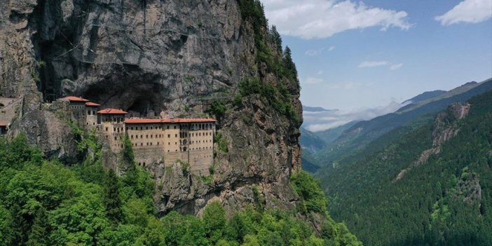 Sümela Manastırı'nın Ziyaretçi Sayısı Yaz Yoğunluğu Başlamadan Artışa Geçti