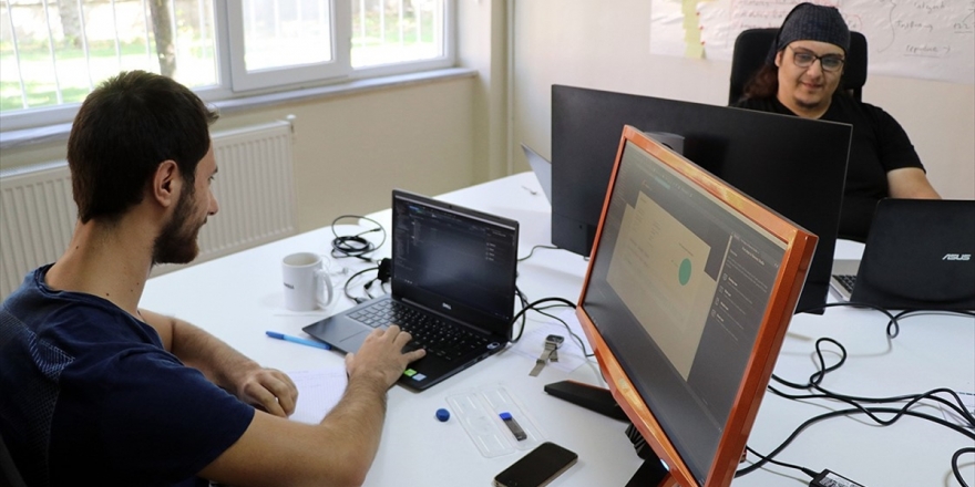 Teknoparkta Öğrencilere Staj Ve İş İmkanı