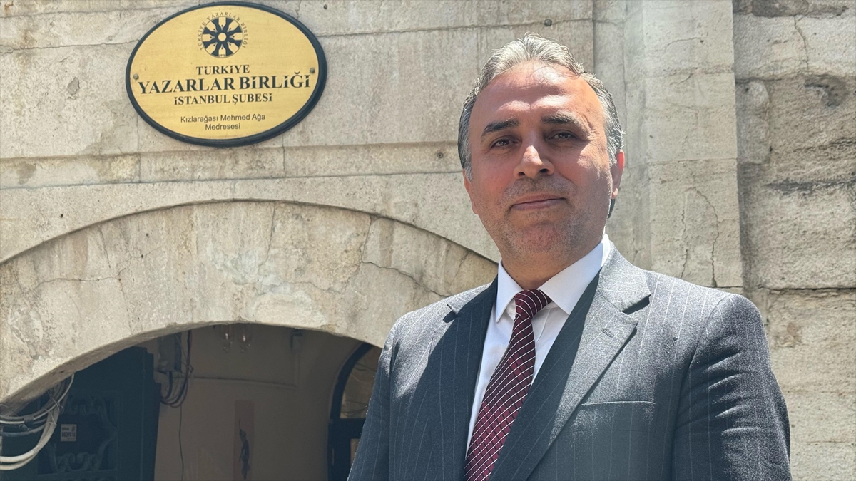 Tyb İstanbul Şube Başkanı Mahmut Bıyıklı: "gemuhluoğlu, Türk Milletine Rehberlik Yapmayı Sürdürüyor"