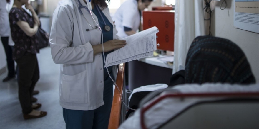 Tıpta Uzmanlık İçin 17 Bin Aday Ter Dökecek