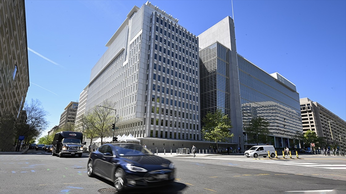 Dünya Bankası, 2024 Küresel Ekonomik Büyüme Tahminini Yükseltti