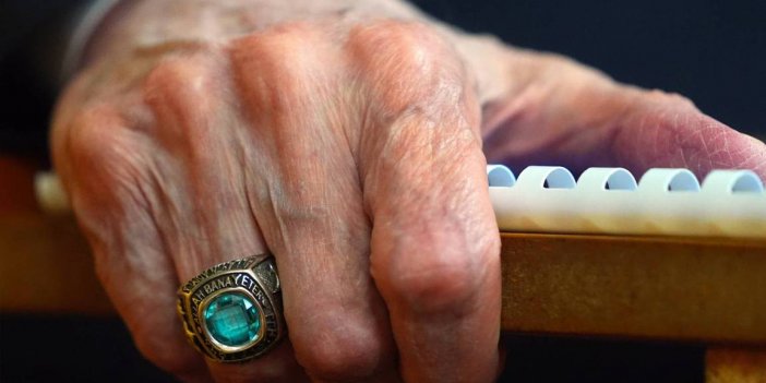 Bahçeli'nin "Allah bana yeter" yüzüğü ile ne demek istendi?