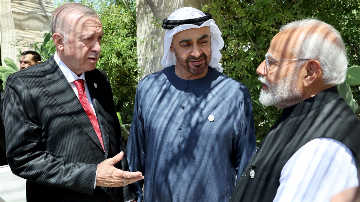 Cumhurbaşkanı Erdoğan, BAE Devlet Başkanı el Nahyan ile bir araya geldi