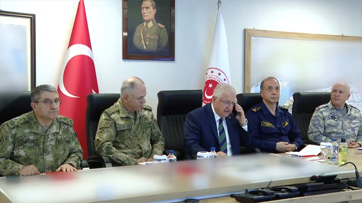 Cumhurbaşkanı Erdoğan, Hakkari Hududundaki Mehmetçik İle Telefonda Bayramlaştı