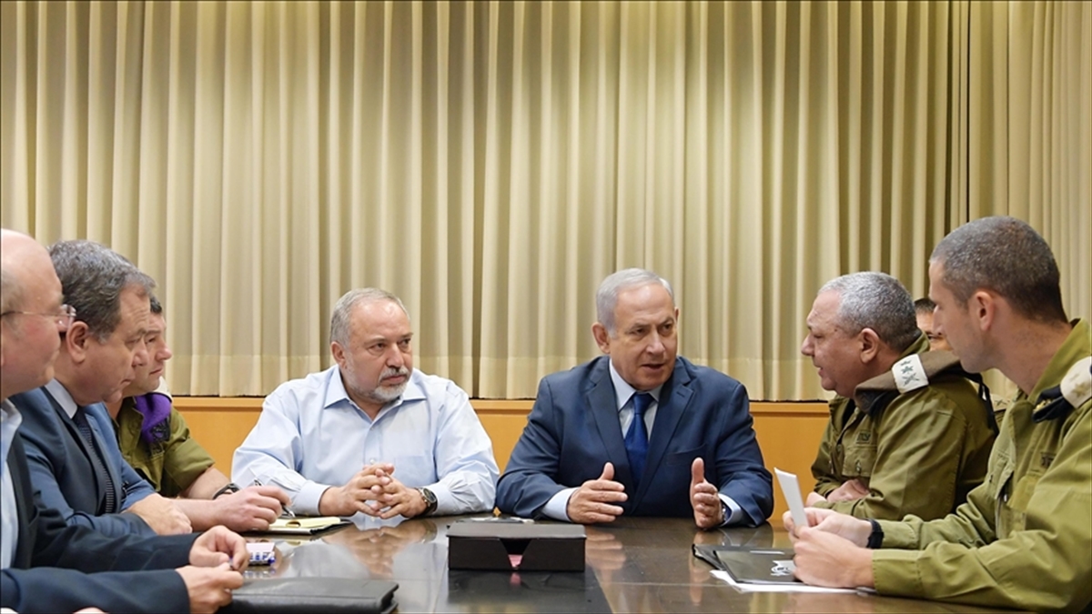 Netanyahu Savaş Kabinesi'ni Feshetti