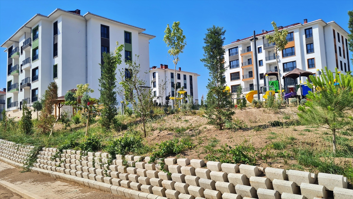 Osmaniye'de Yapımı Tamamlanan 192 Deprem Konutu Taşınmaya Hazır Hale Geldi