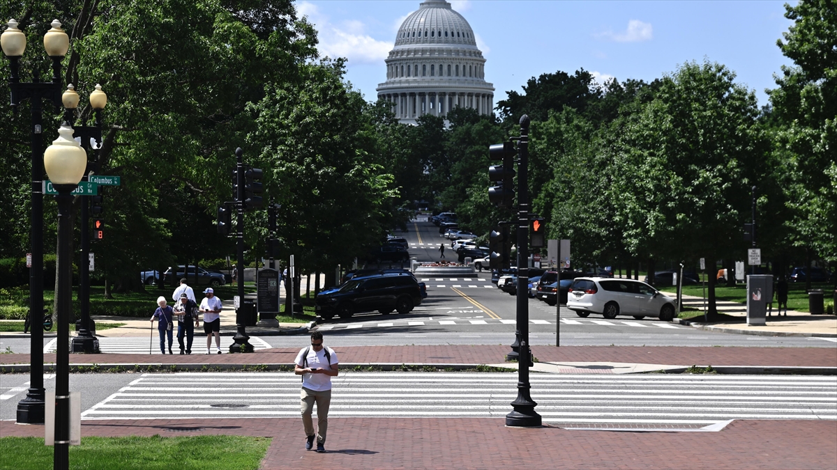 Yüz Binlerce Abd Vatandaşının Belgesiz Yakınlarının Kalıcı Oturum Alması Kolaylaştırılacak